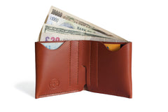 One Piece English Bridle Leather Bifold Wallet Chestnut Action